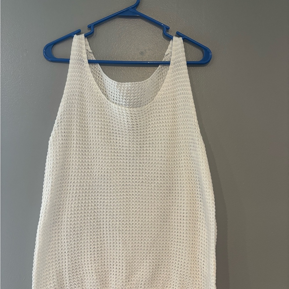 Elegant White Knit Tank Top